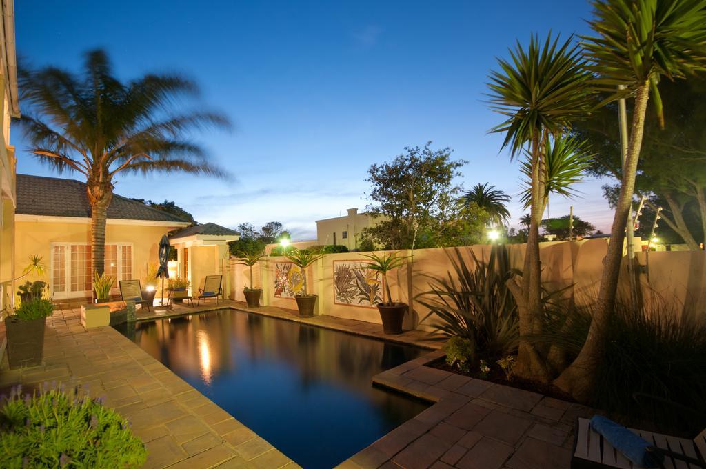 Cape Flame Guest House Port Elizabeth Exteriör bild