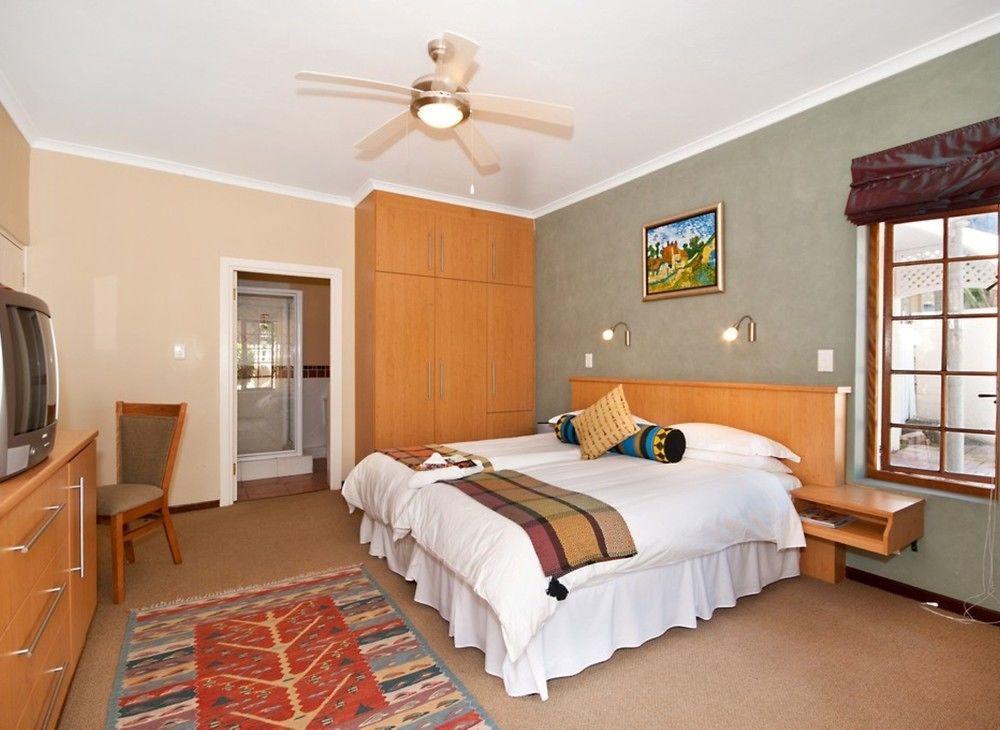 Cape Flame Guest House Port Elizabeth Exteriör bild