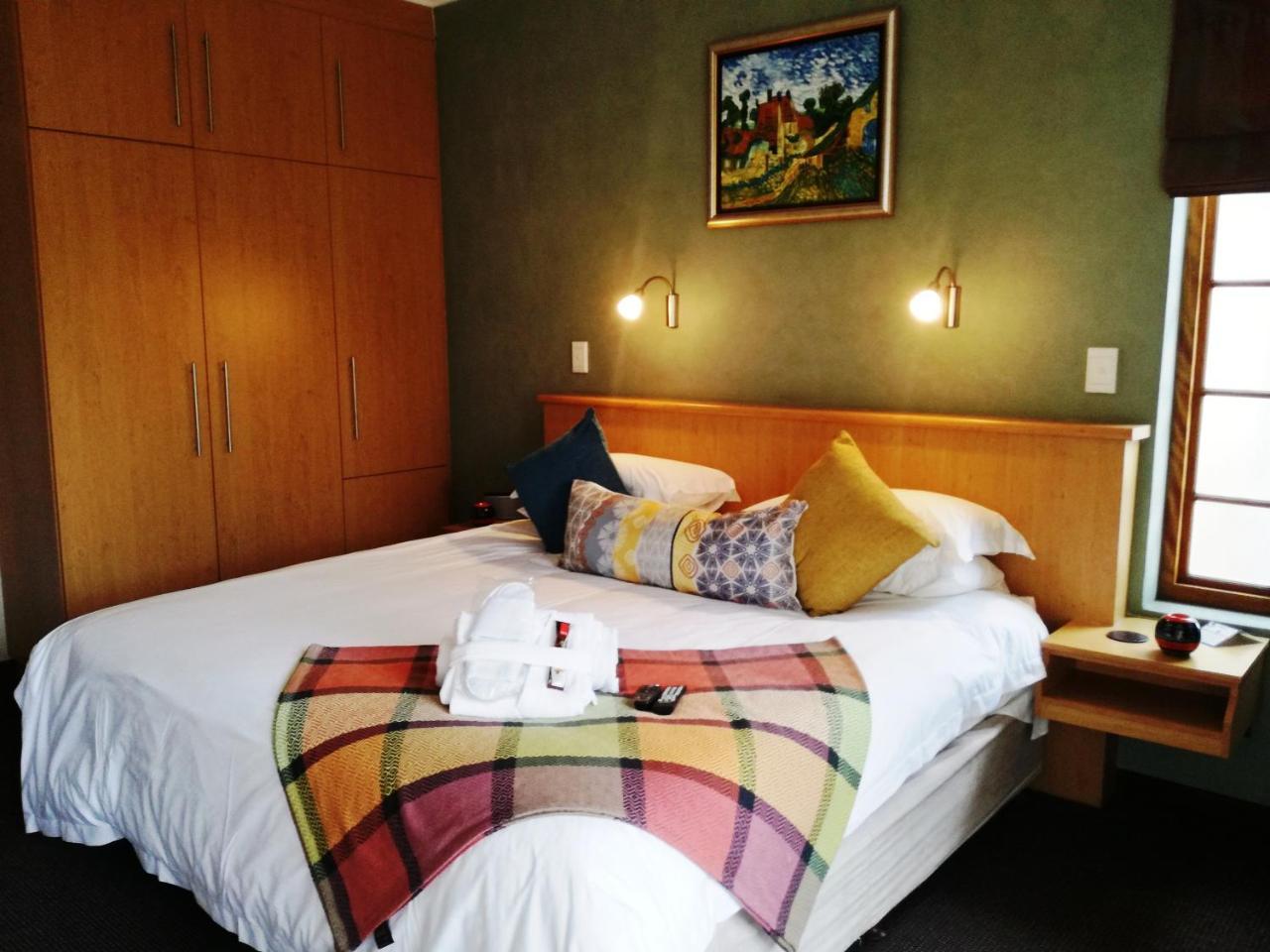 Cape Flame Guest House Port Elizabeth Exteriör bild